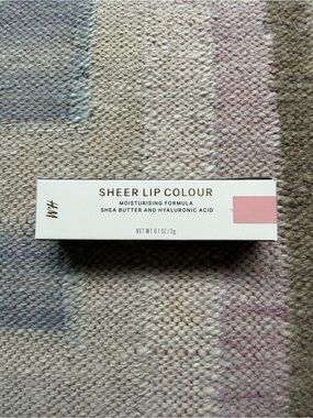 Sold Out Sheer Lip Colour Misty Mauve Balm Lipstick H&M Hyaluronic Acid NIB Pink